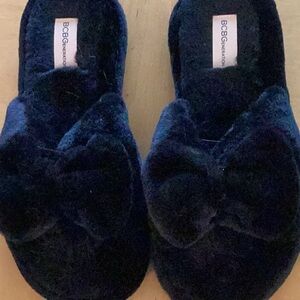BCBGeneration Black Fuzzy Slippers